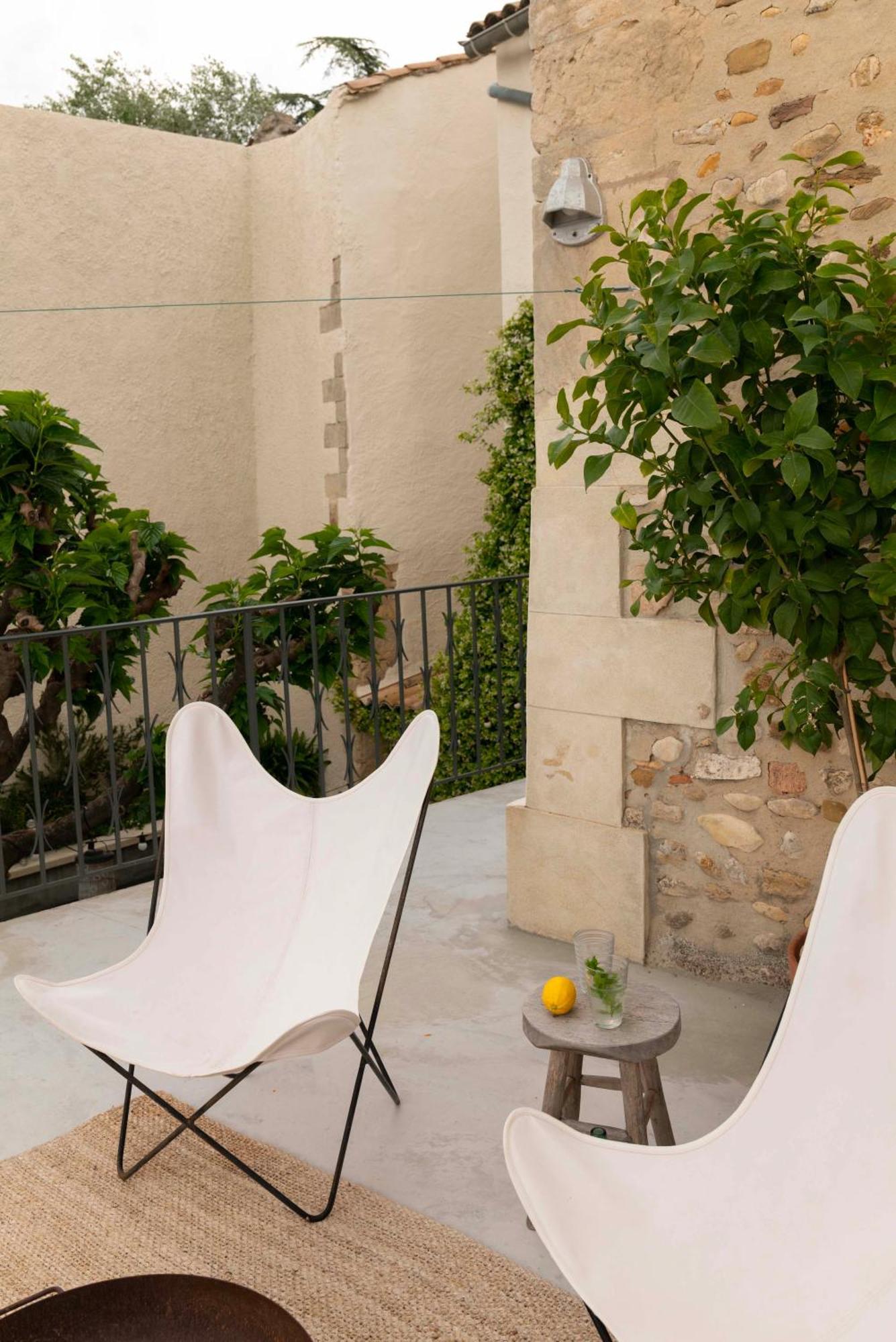 La Perroya Hotel Visan Екстериор снимка
